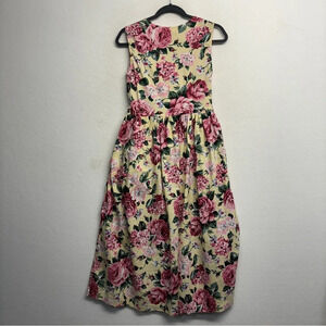 Vintage Storybook Heirlooms Floral MIDI Dress Small Pockets Pink Yellow